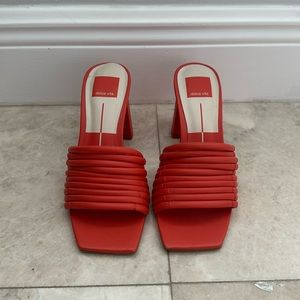 LIKE NEW Dolce Vita Priana Sandals (women’s size 7)